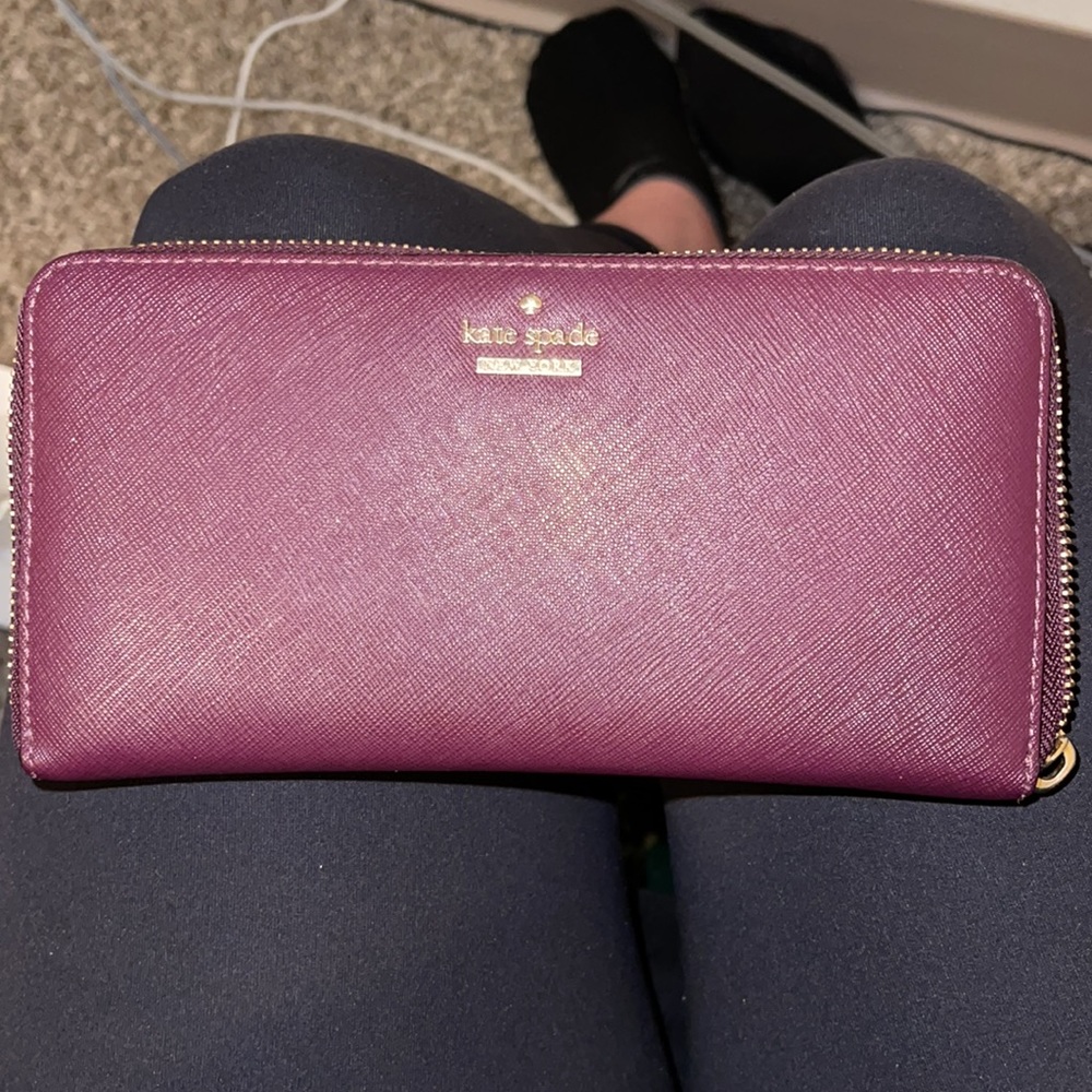 Kate Spade Roulette Zip-Around Continental Wallet